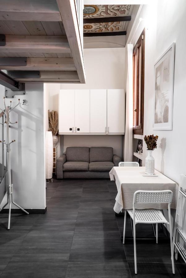 Charming Frescoed Loft Apartman Bologna Kültér fotó